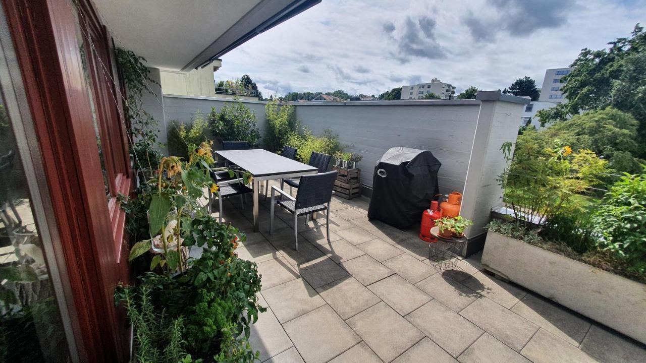 Cosi - Komfortables Privatzimmer Mit Grosser Terrasse Und Parkplatz Appartement Kreuzlingen Buitenkant foto